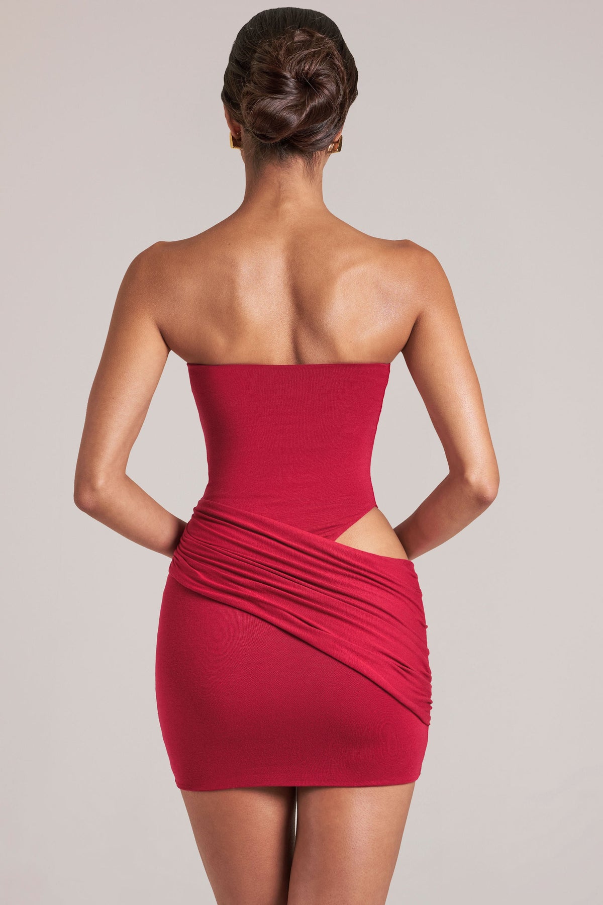 Chic Bandeau Bodycon Mini Dress in Cherry Red