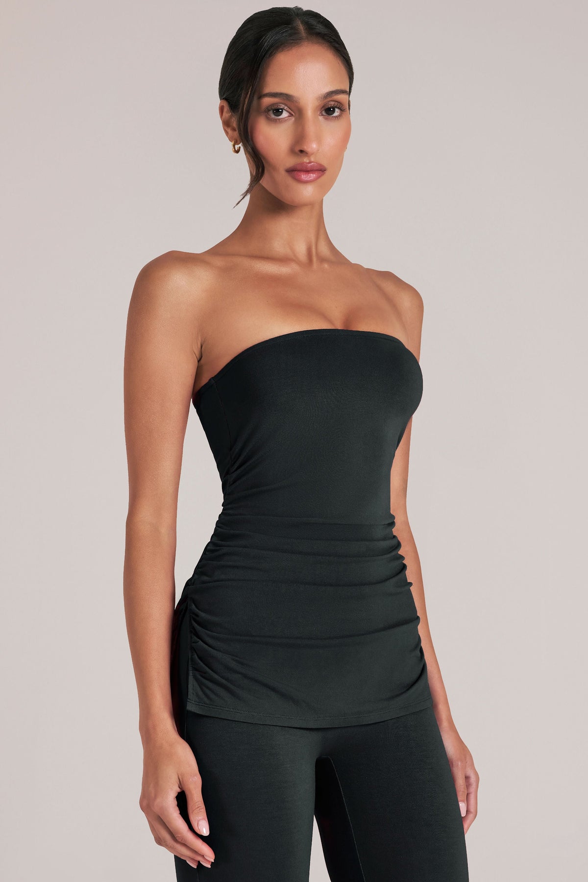 Chic Bandeau Longline Top in Black