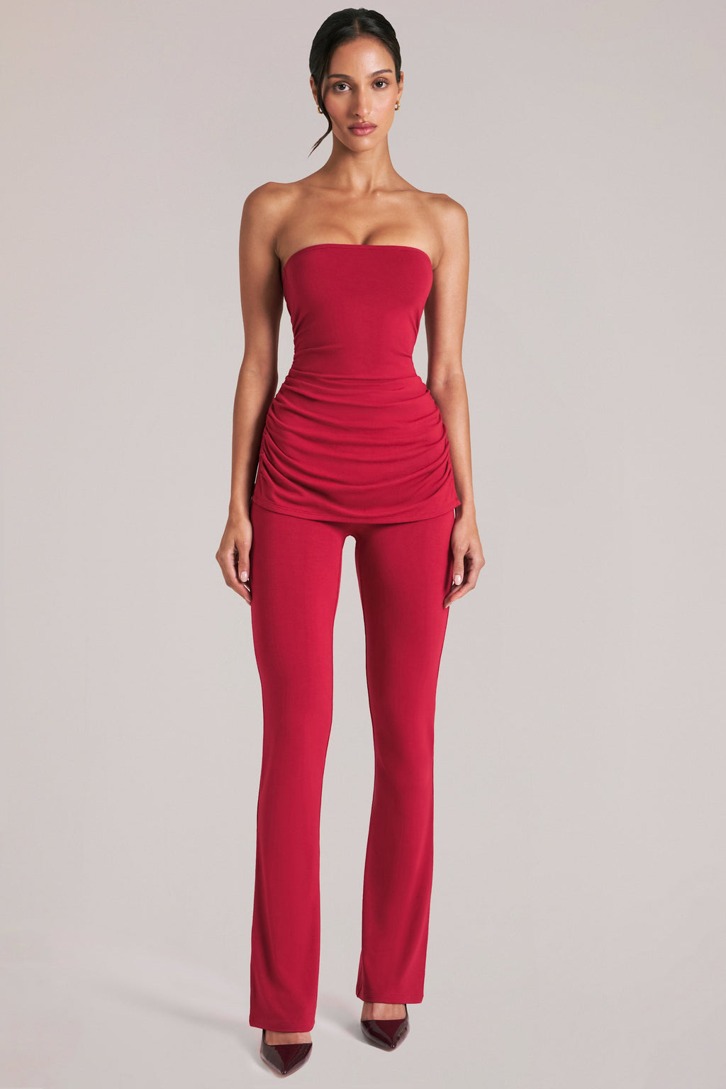 Chic Mid-Rise Fitted Trousers in Cherry Red