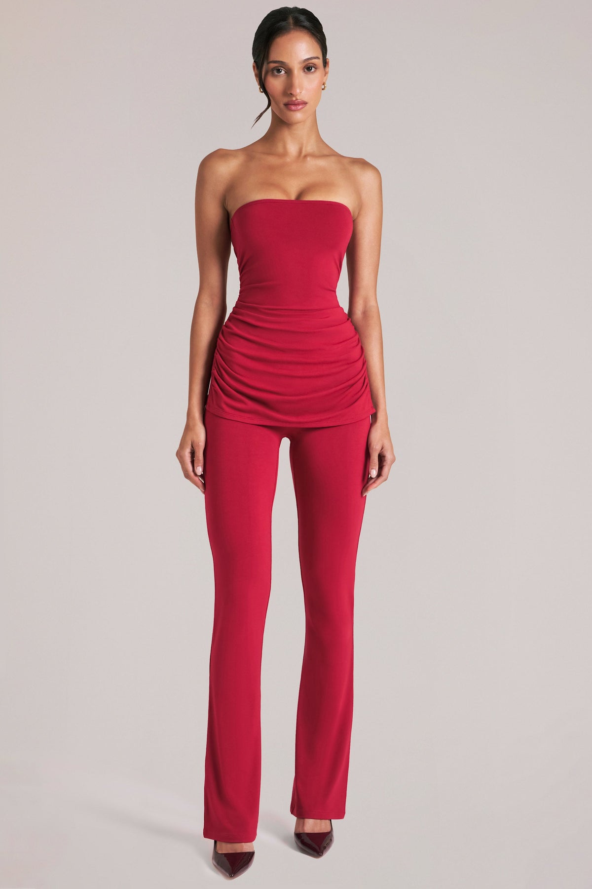 Chic Mid-Rise Fitted Trousers in Cherry Red
