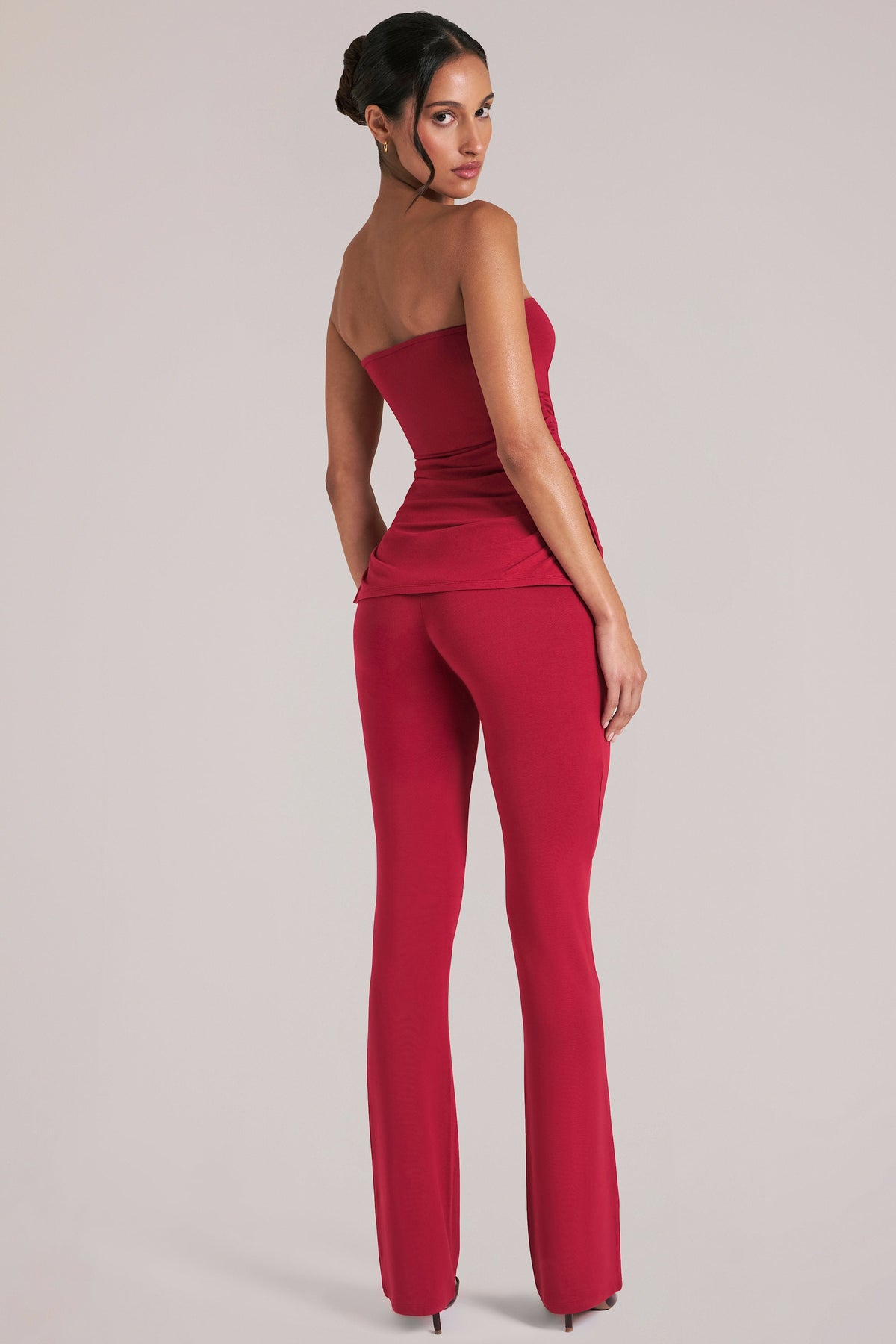Chic Mid-Rise Fitted Trousers in Cherry Red