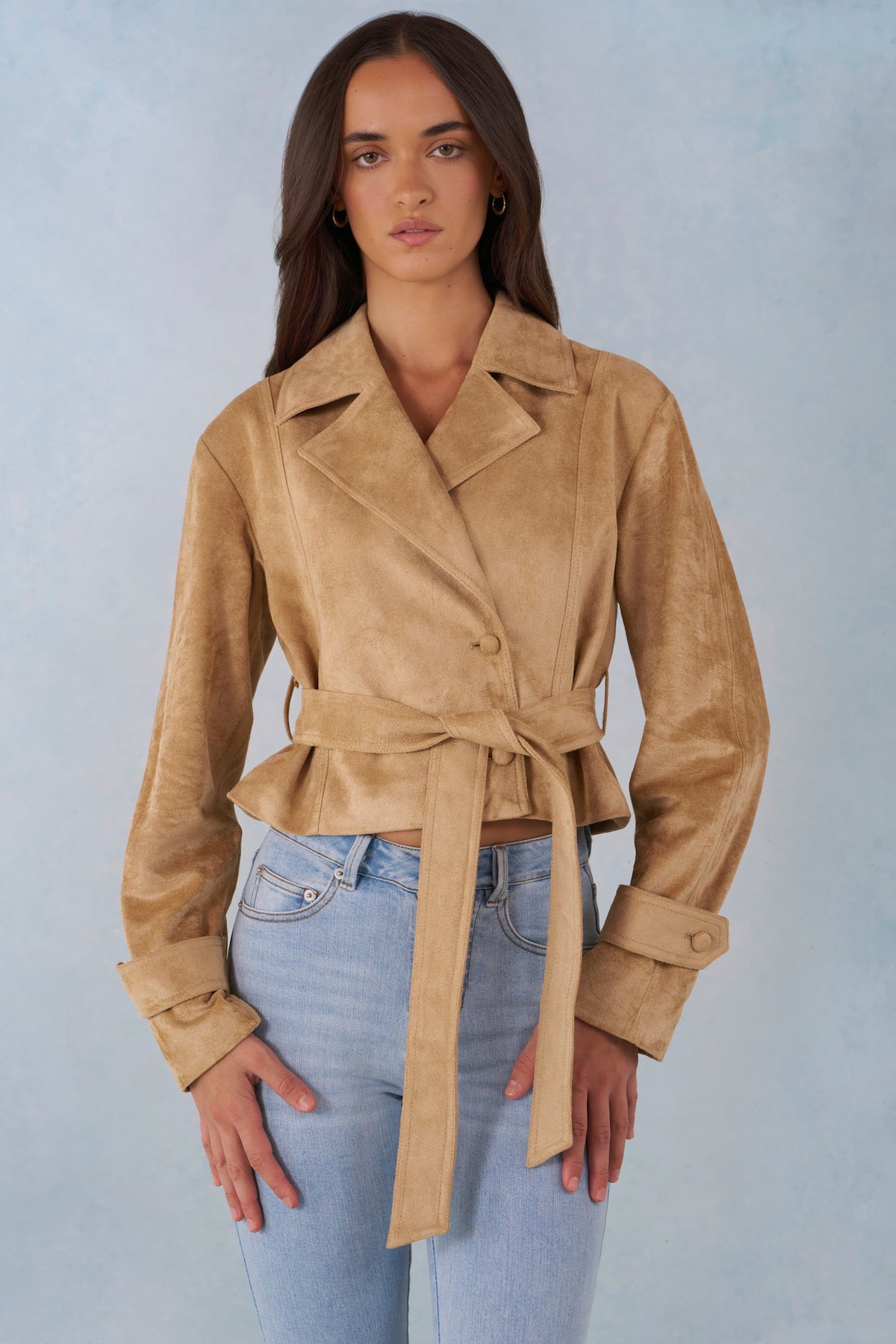 Chic Faux Suede Cropped Belted Jacket in Tan
