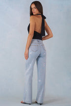 Chic Mid-Rise Straight-Leg Jeans in Light Denim