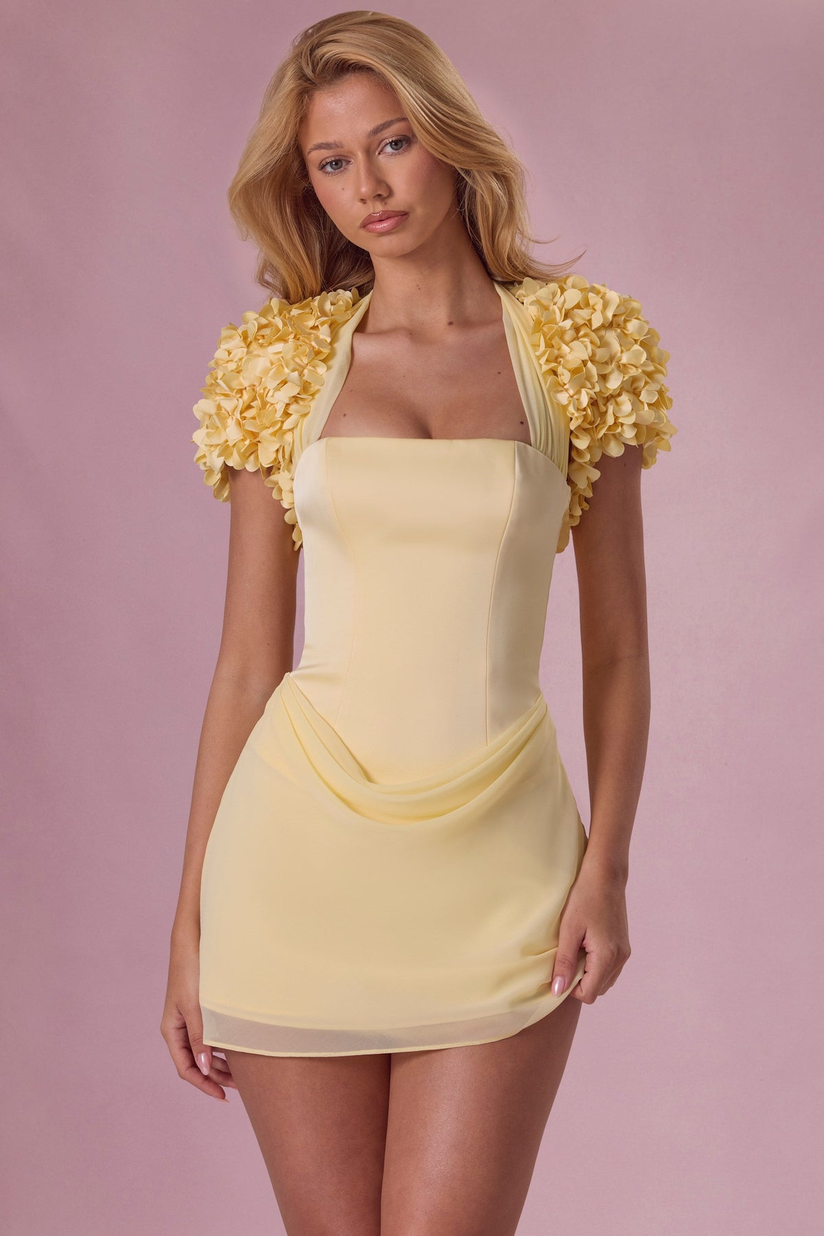 Chic Cropped Bolero in Butter