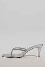 Chic Heeled Sandal in Silver