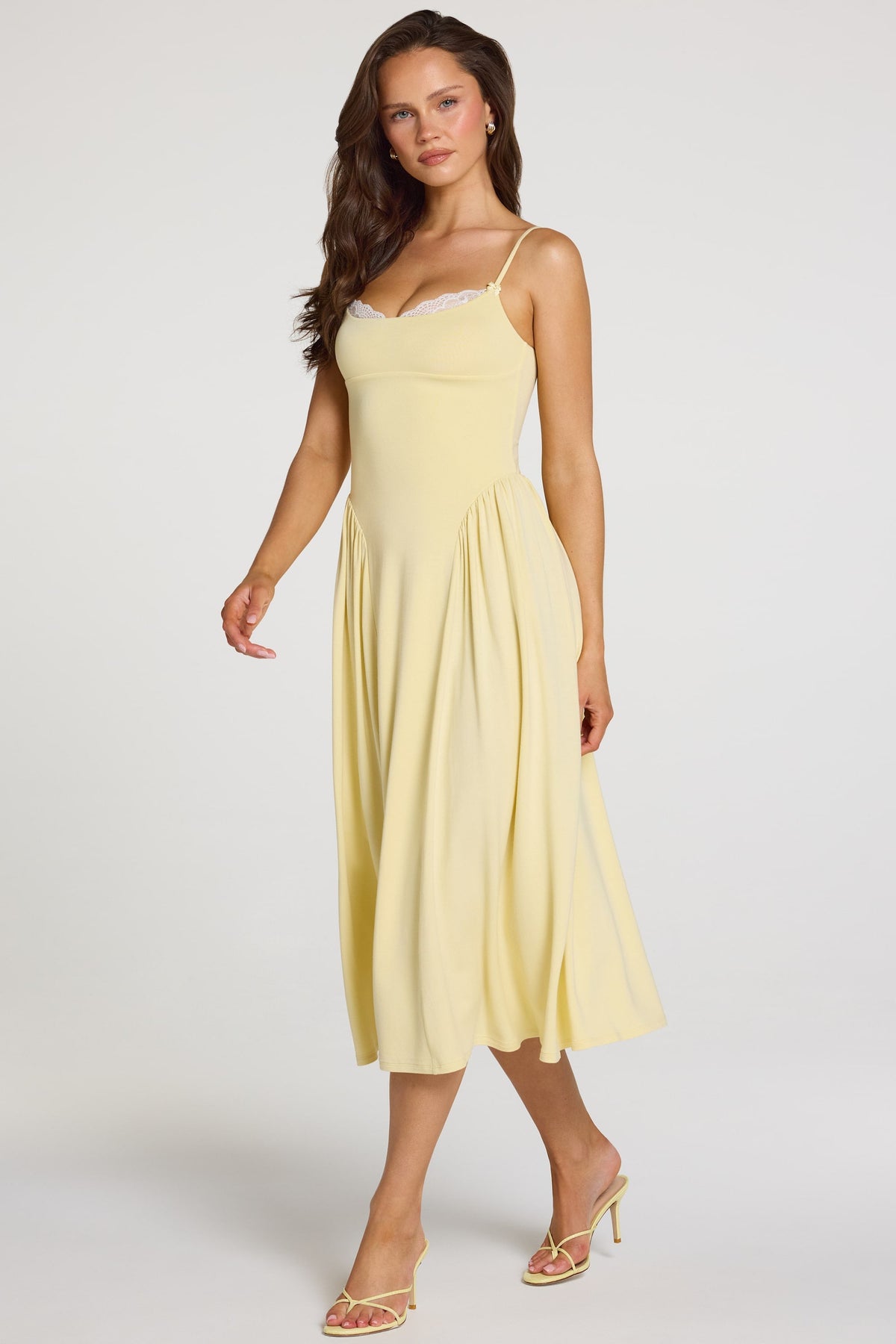 Chic Modal Lace-Trim Midaxi Dress in Pastel Yellow
