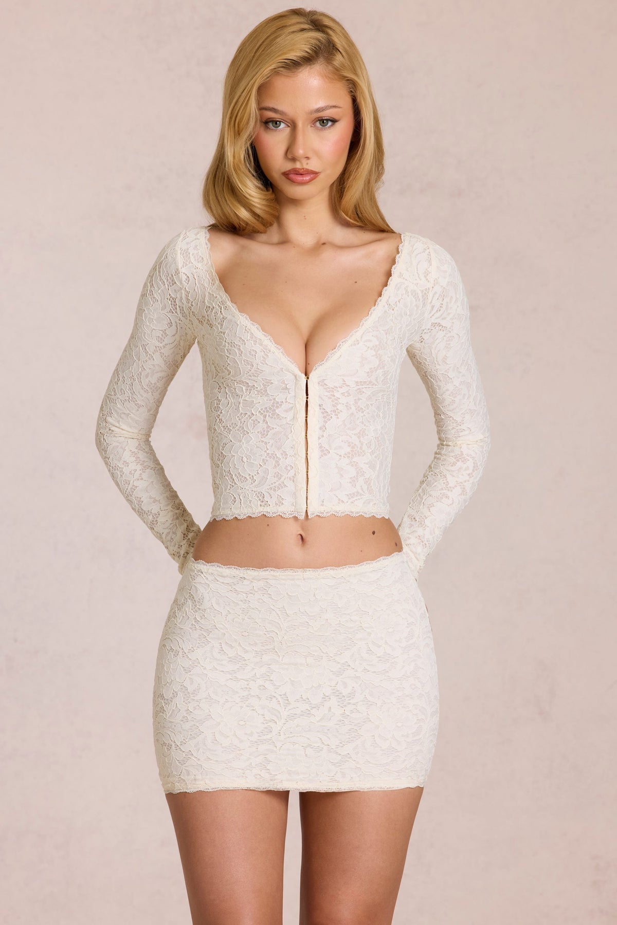 Chic Lace Plunge Cardigan in Pearl