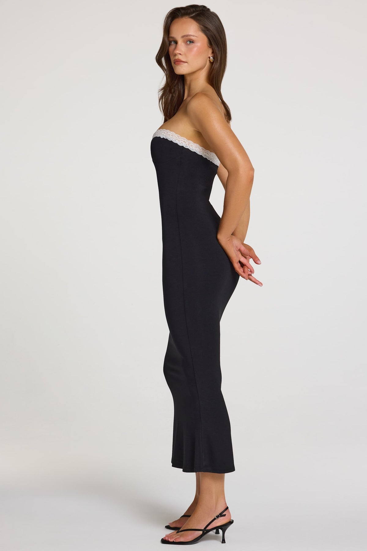 Chic Modal Lace-Trim Midaxi Dress in Black
