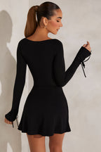 Chic Long Sleeve A-Line Mini Dress in Black