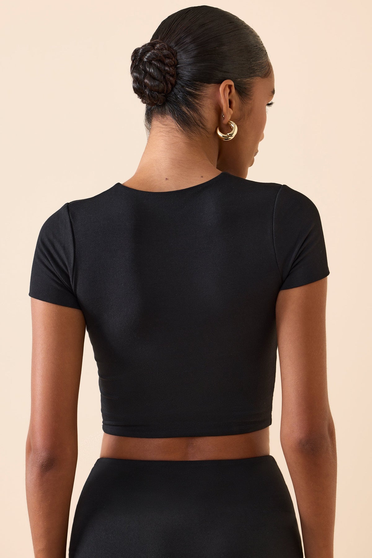 Chic Cap Sleeve Crop Top in Black