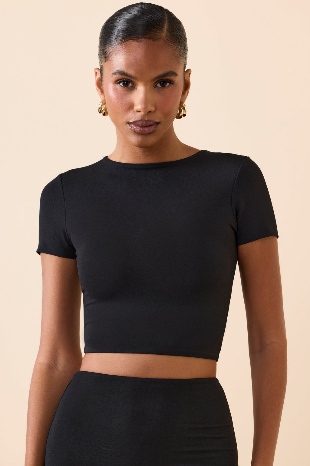 Chic Cap Sleeve Crop Top in Black