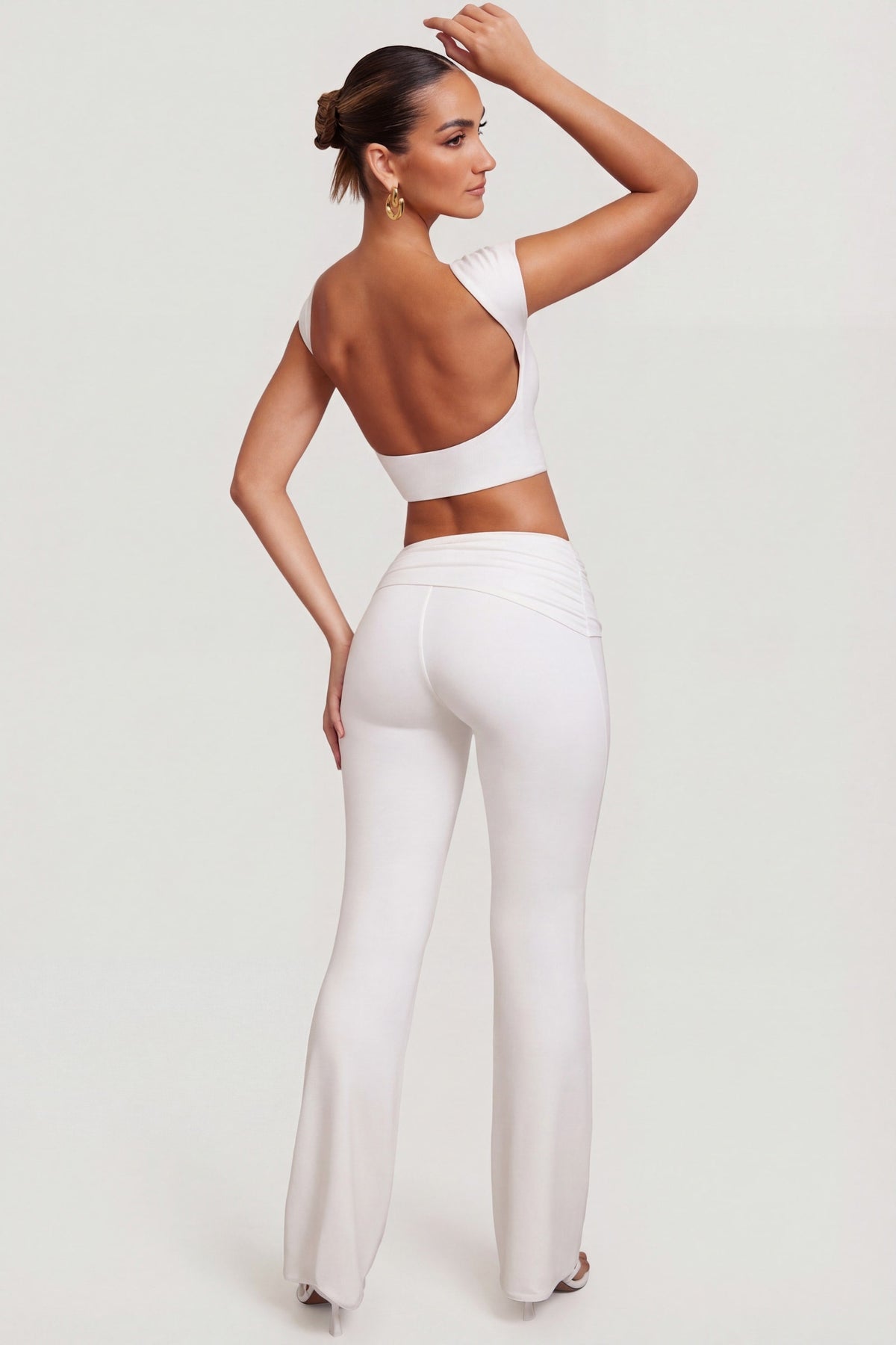 Chic Mid-Rise Straight Leg Trousers in White