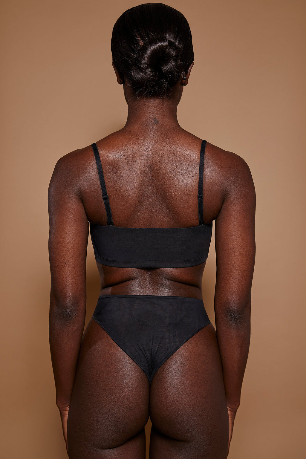 Chic Soft Mesh Bandeau Bra in Black
