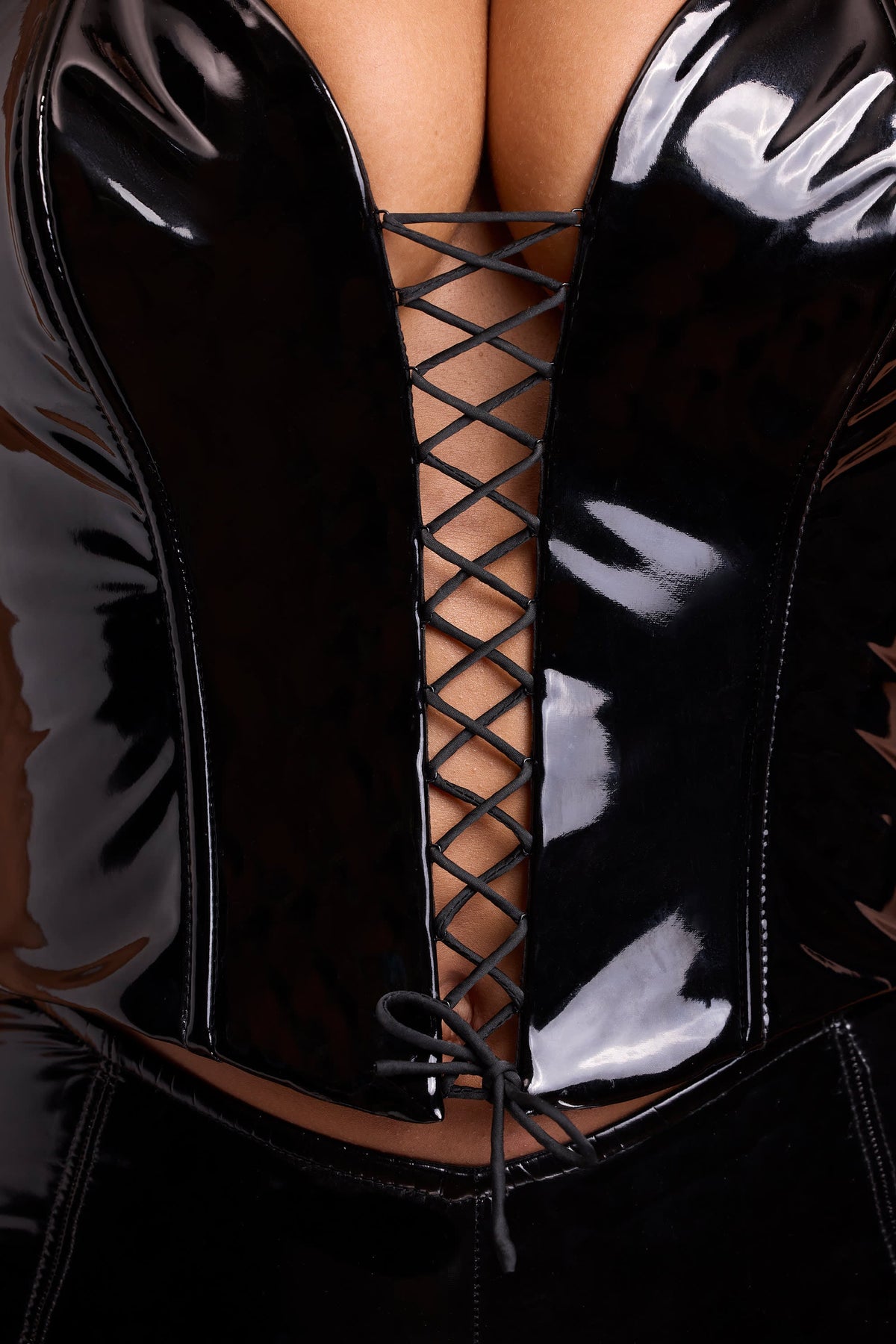Chic Vinyl Halter Neck Lace Up Corset Crop Top in Black