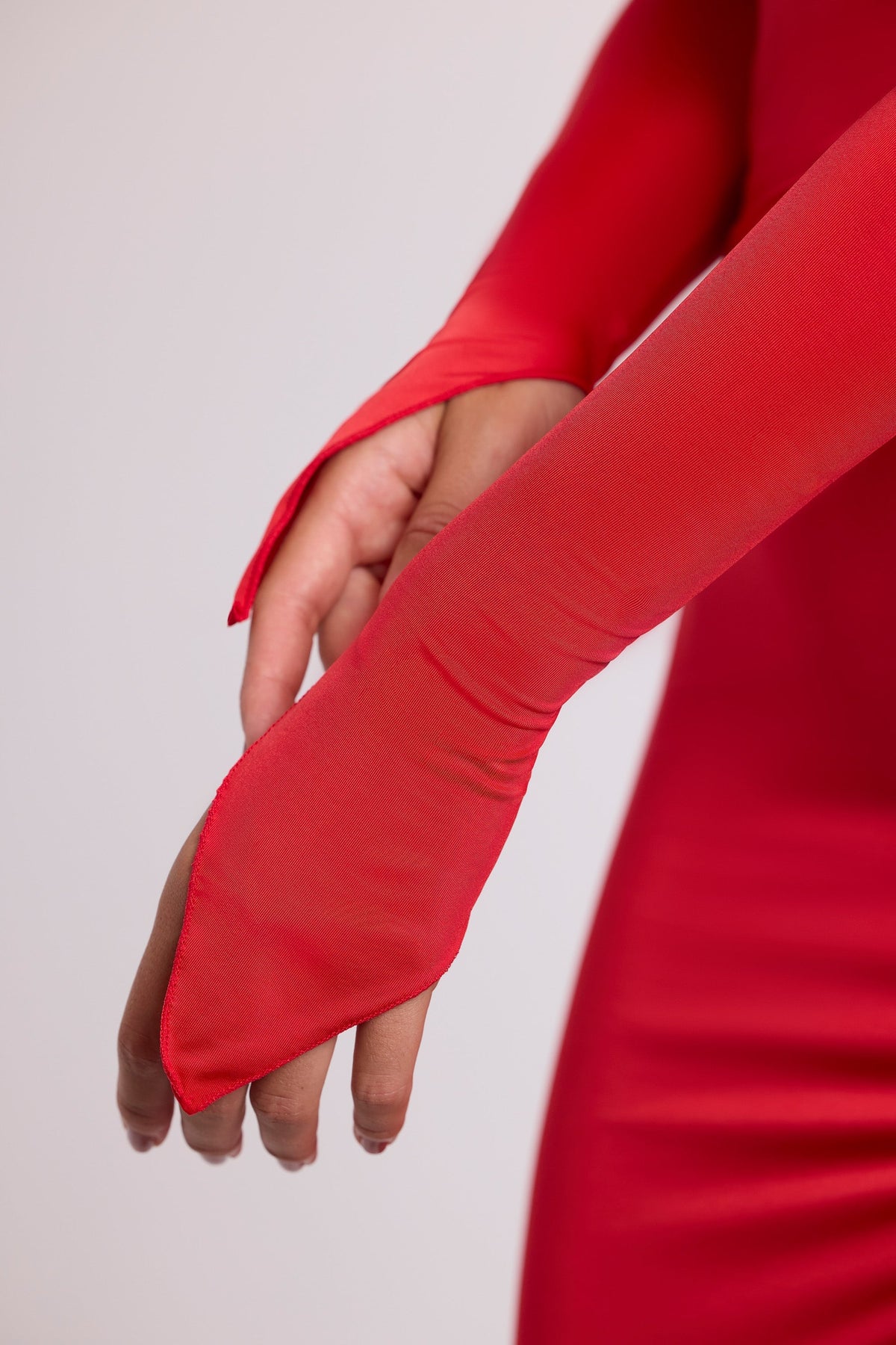Chic Hooded Long Sleeve Maxi Dress in Fire Red
