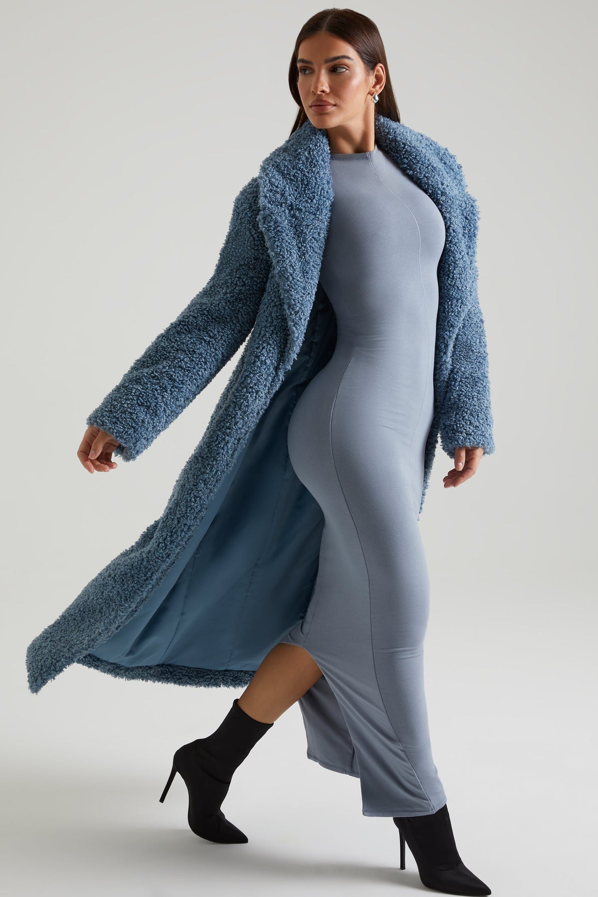 Chic Long Shearling Coat in Blue
