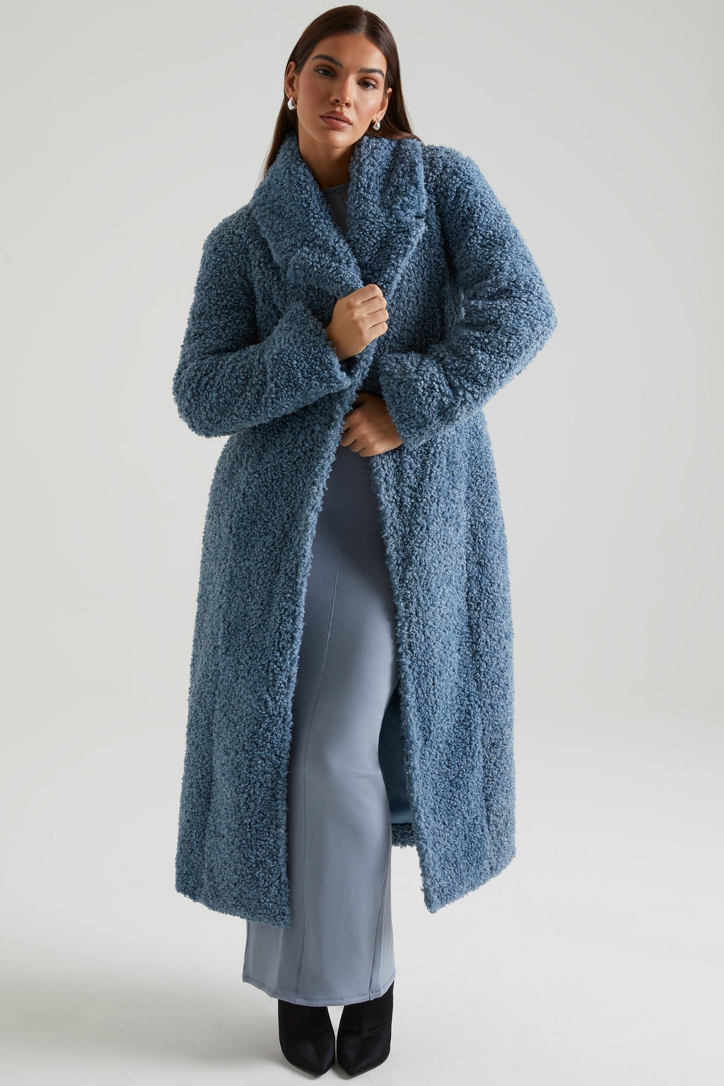 Chic Long Shearling Coat in Blue