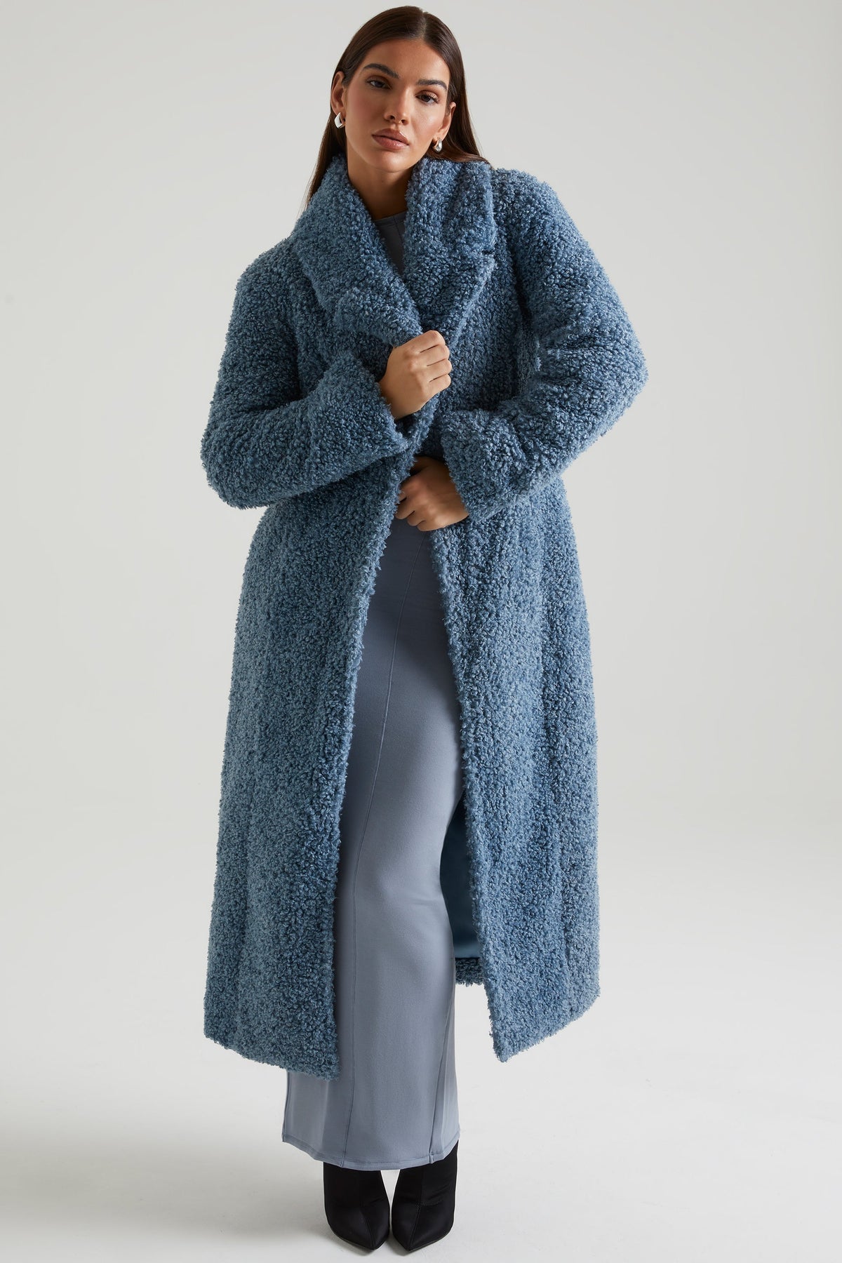 Chic Long Shearling Coat in Blue