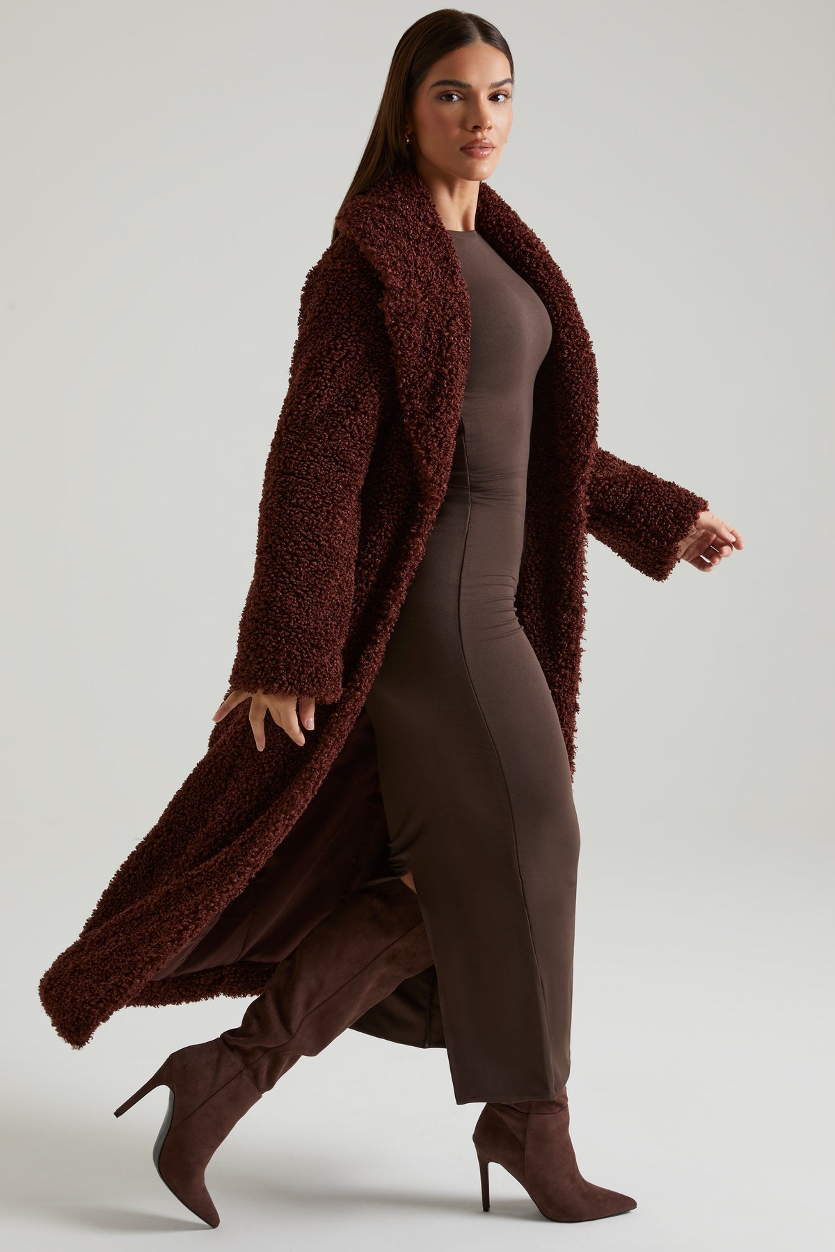 Chic Long Shearling Coat in Brown