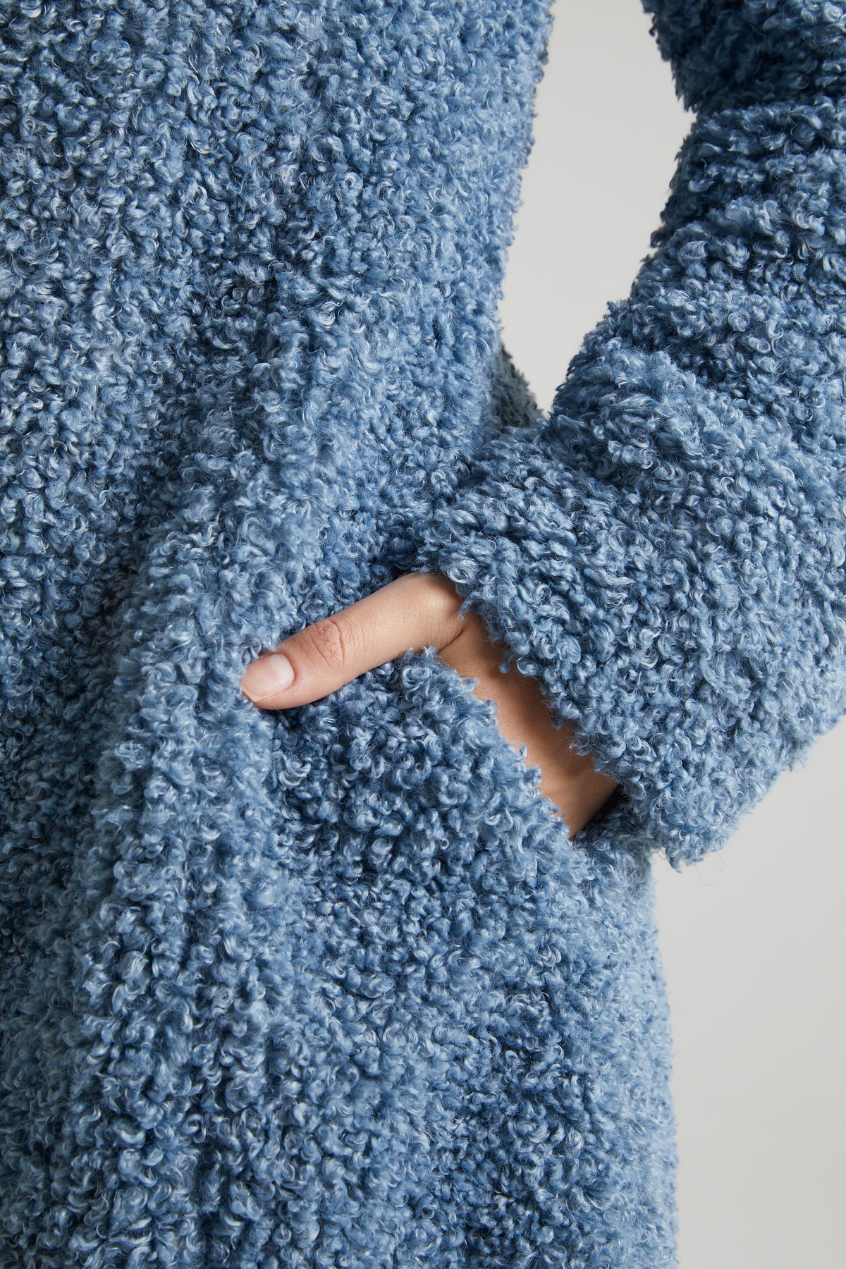 Chic Long Shearling Coat in Blue