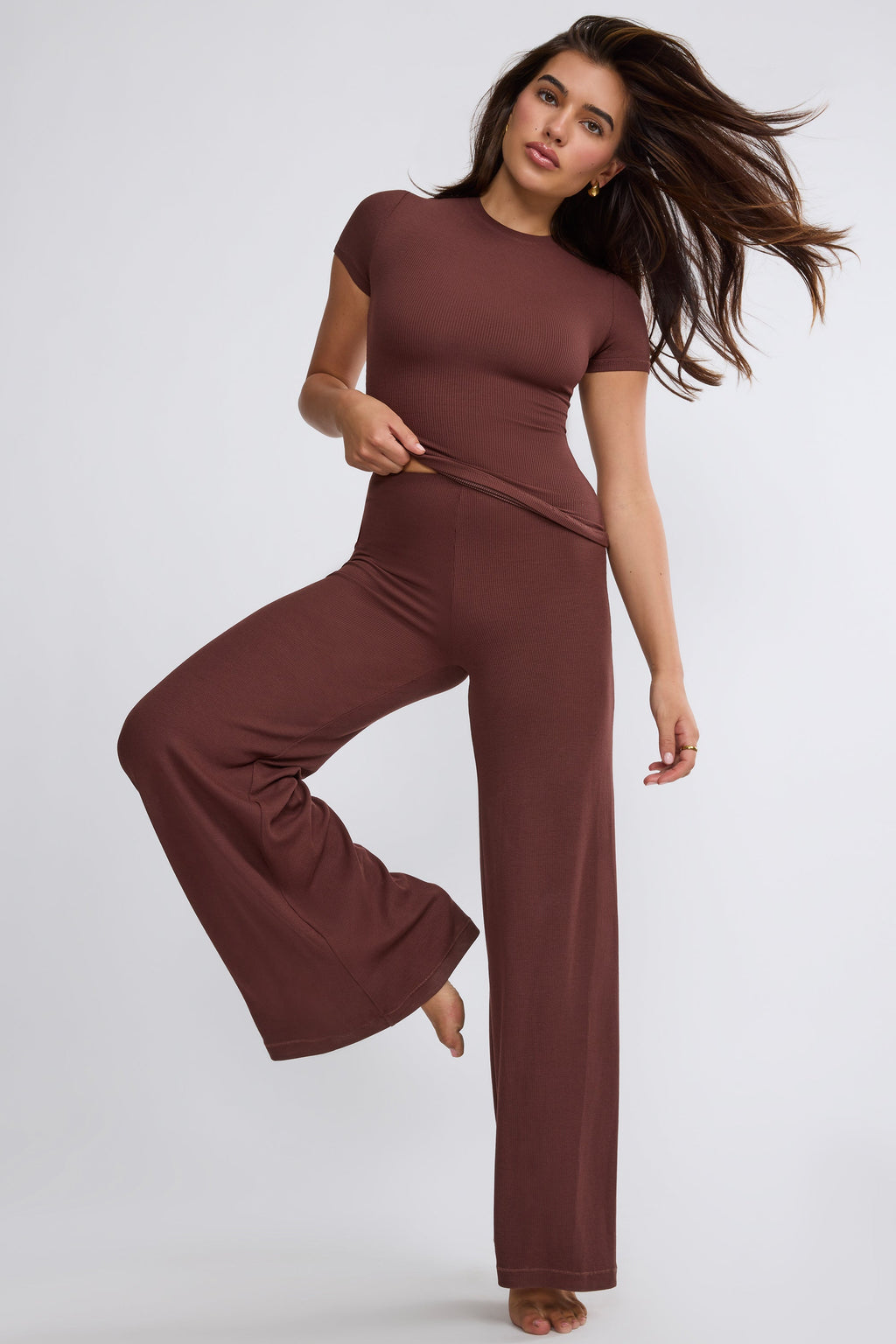 Chic Tall Mid Rise Wide Leg Trouser in Chocolate