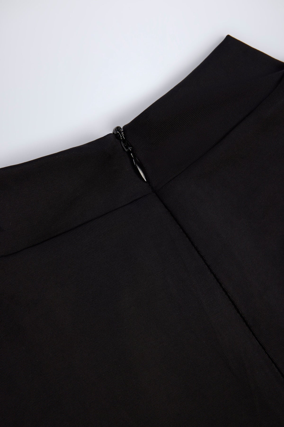 Chic High Neck Long Sleeve Jumpsuit in Black