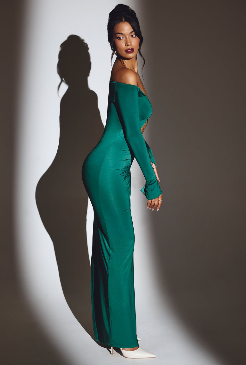 Chic Cut Out Maxi Dress in Emerald Green