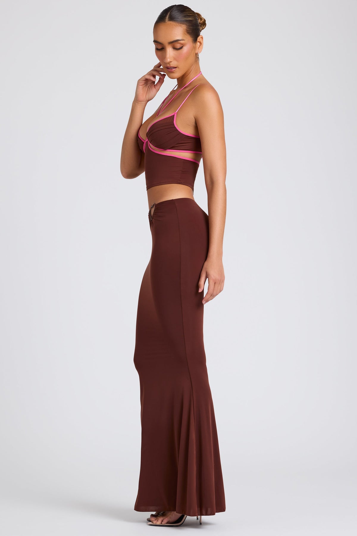 Chic Mid Rise Maxi Skirt in Chocolate Brown