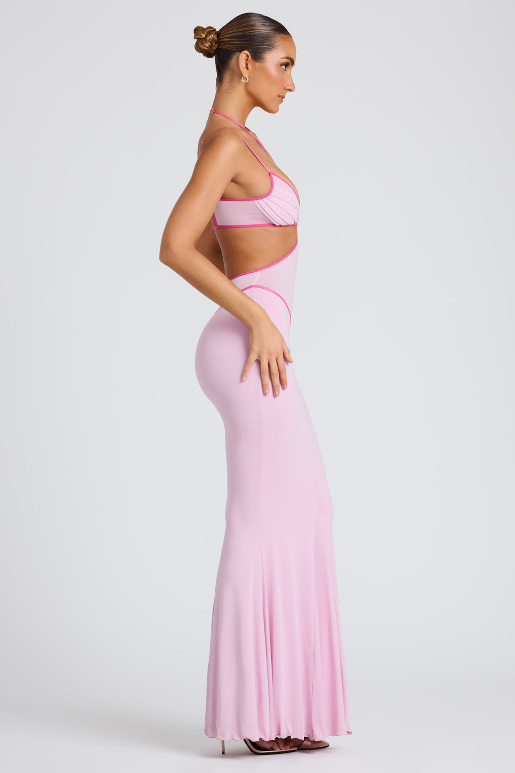 Chic Contrast Binding Cut Out Evening Gown in Soft Pink