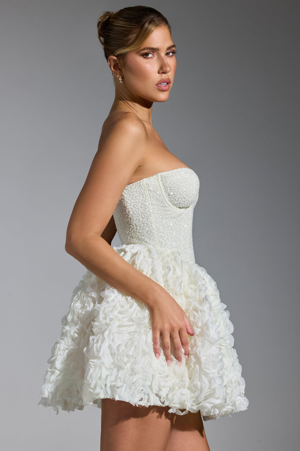 Chic Embellished Floral-Appliqué Lace-Up Mini Dress in White