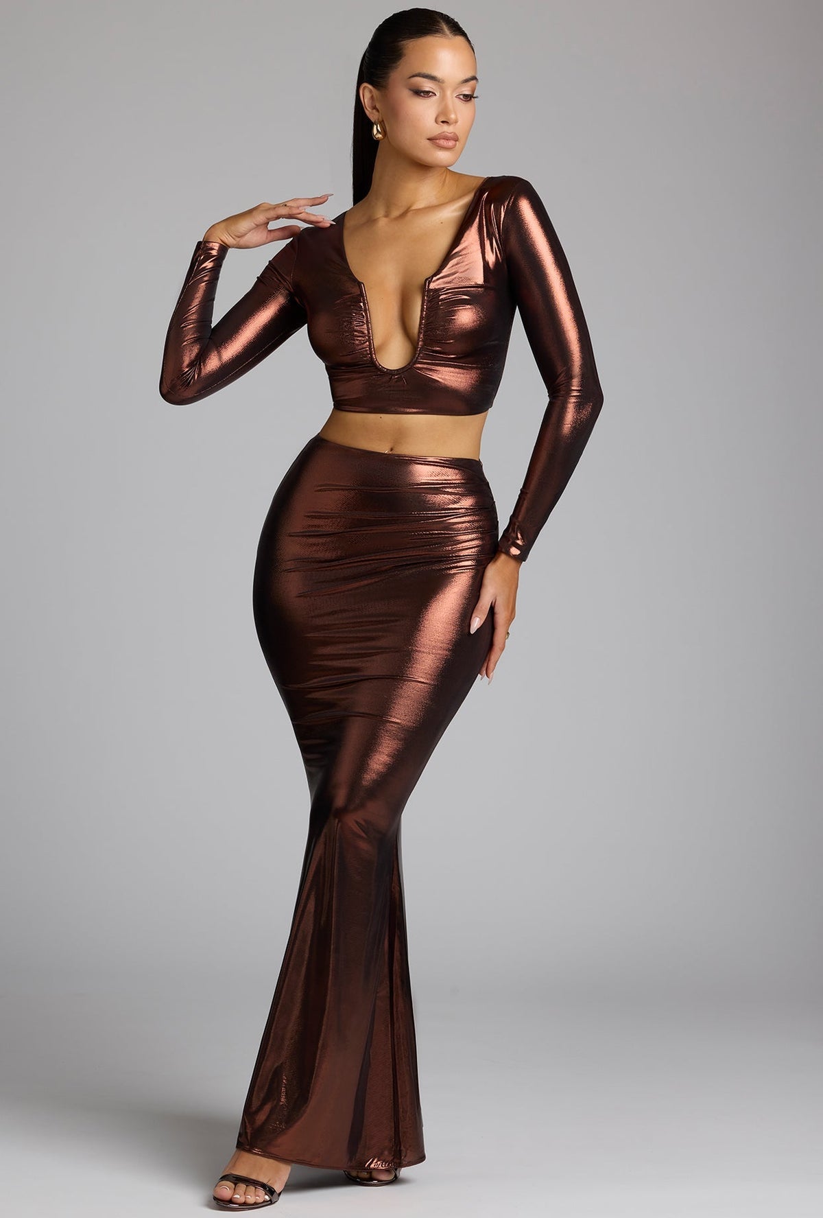 Chic Mid Rise Metallic Jersey Maxi Skirt in Copper Bronze