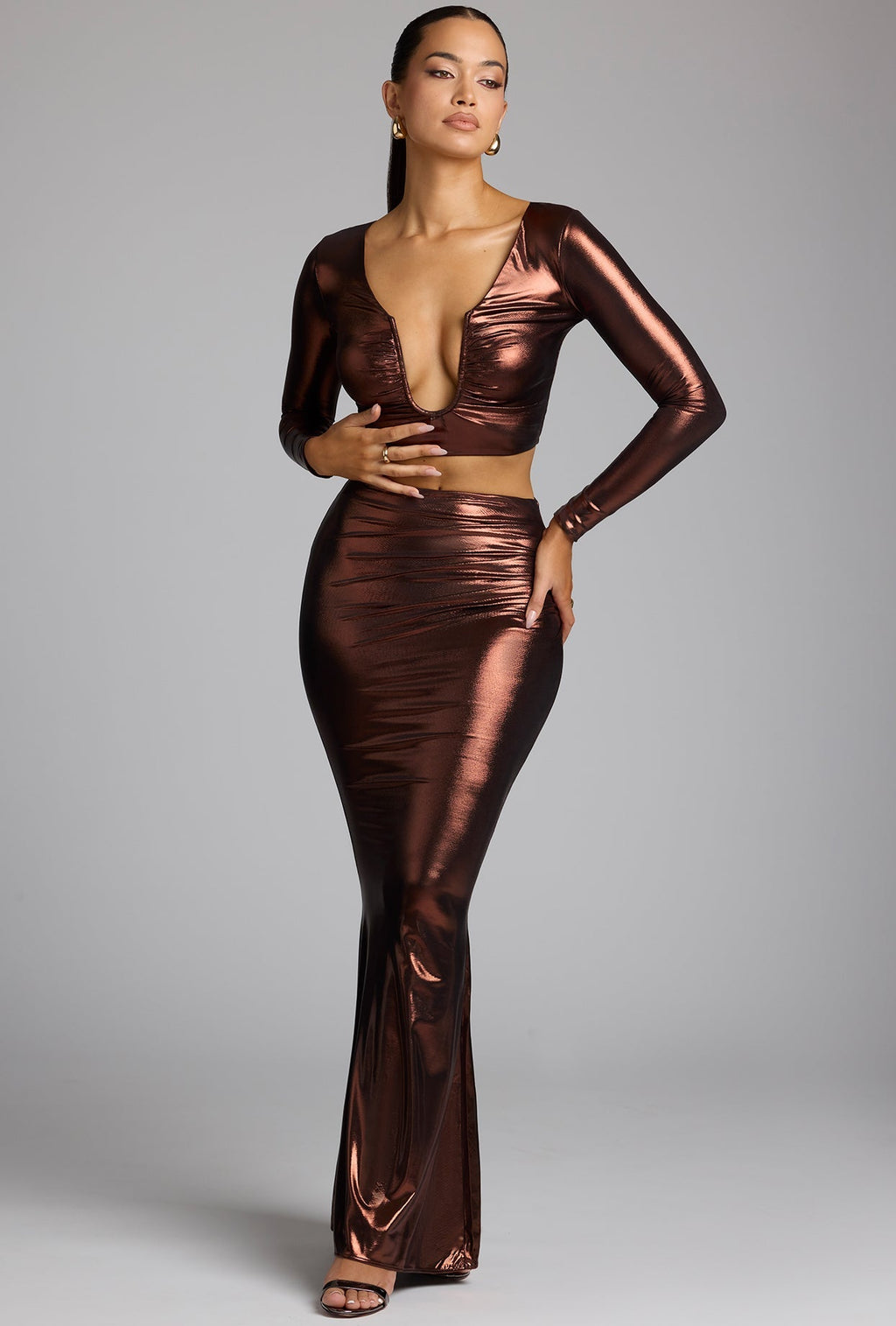Chic Mid Rise Metallic Jersey Maxi Skirt in Copper Bronze