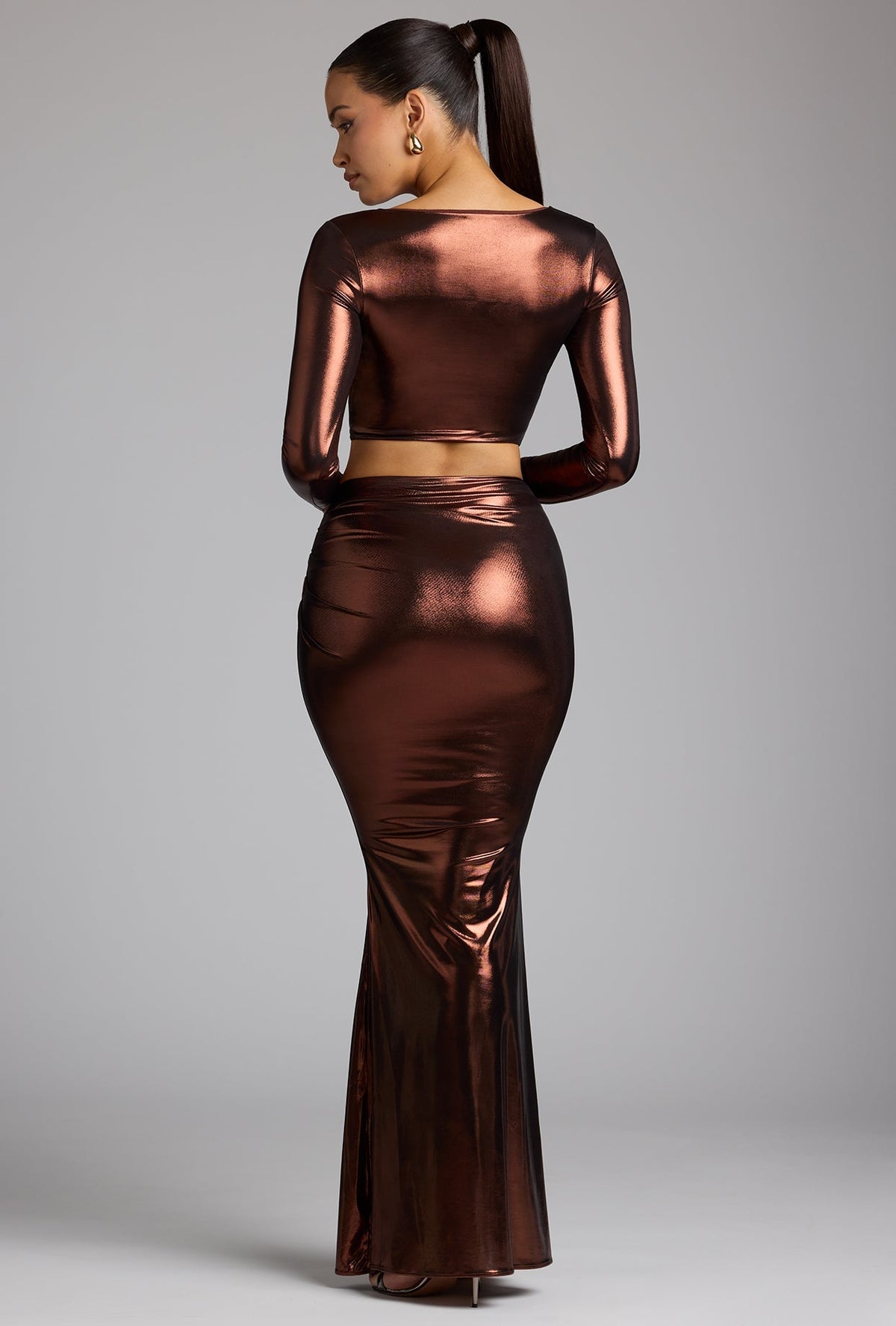 Chic Mid Rise Metallic Jersey Maxi Skirt in Copper Bronze