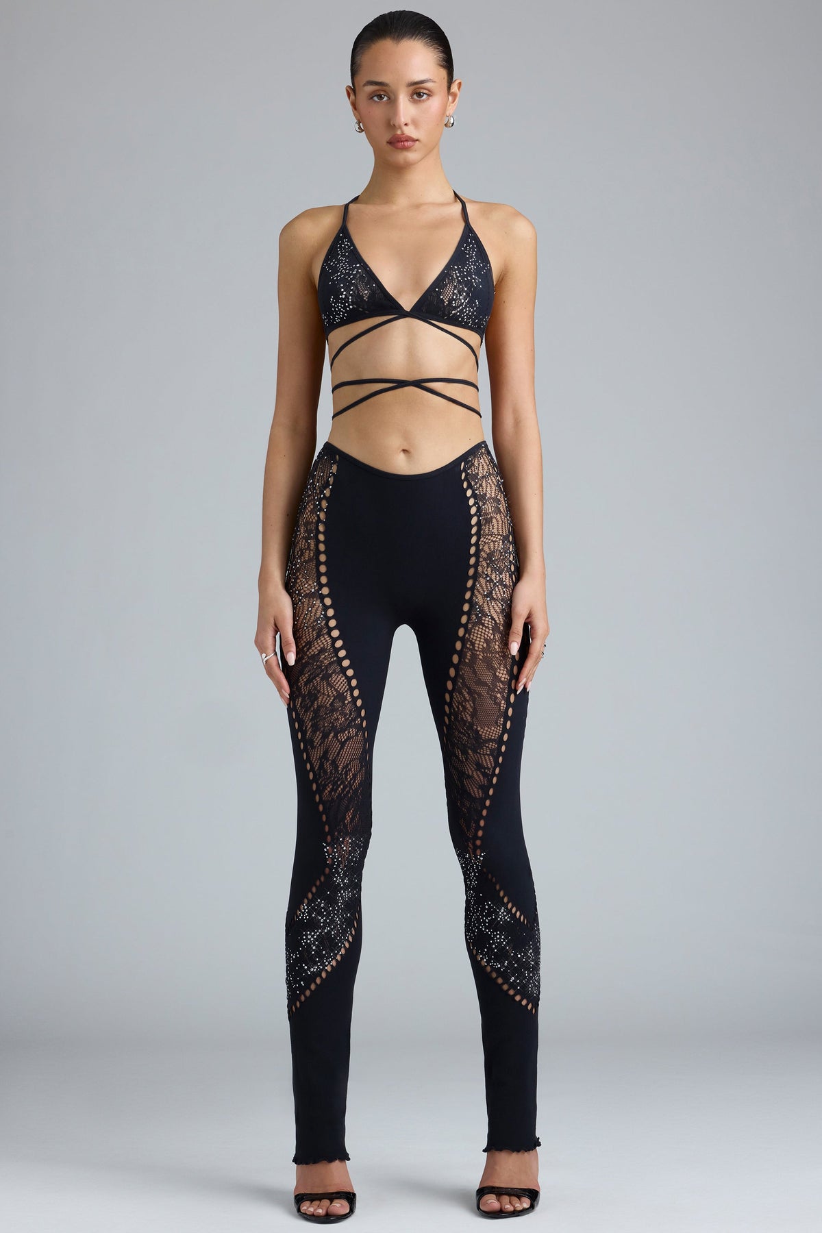 Chic Embellished Mid-Rise Flared Trousers in Black