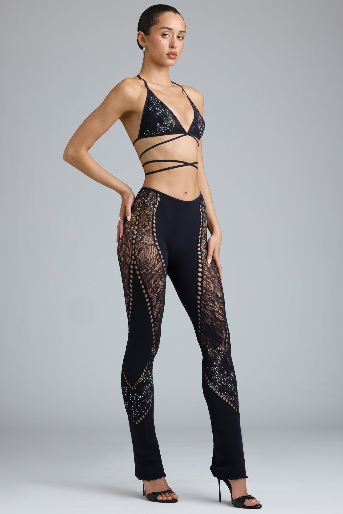 Chic Embellished Mid-Rise Flared Trousers in Black