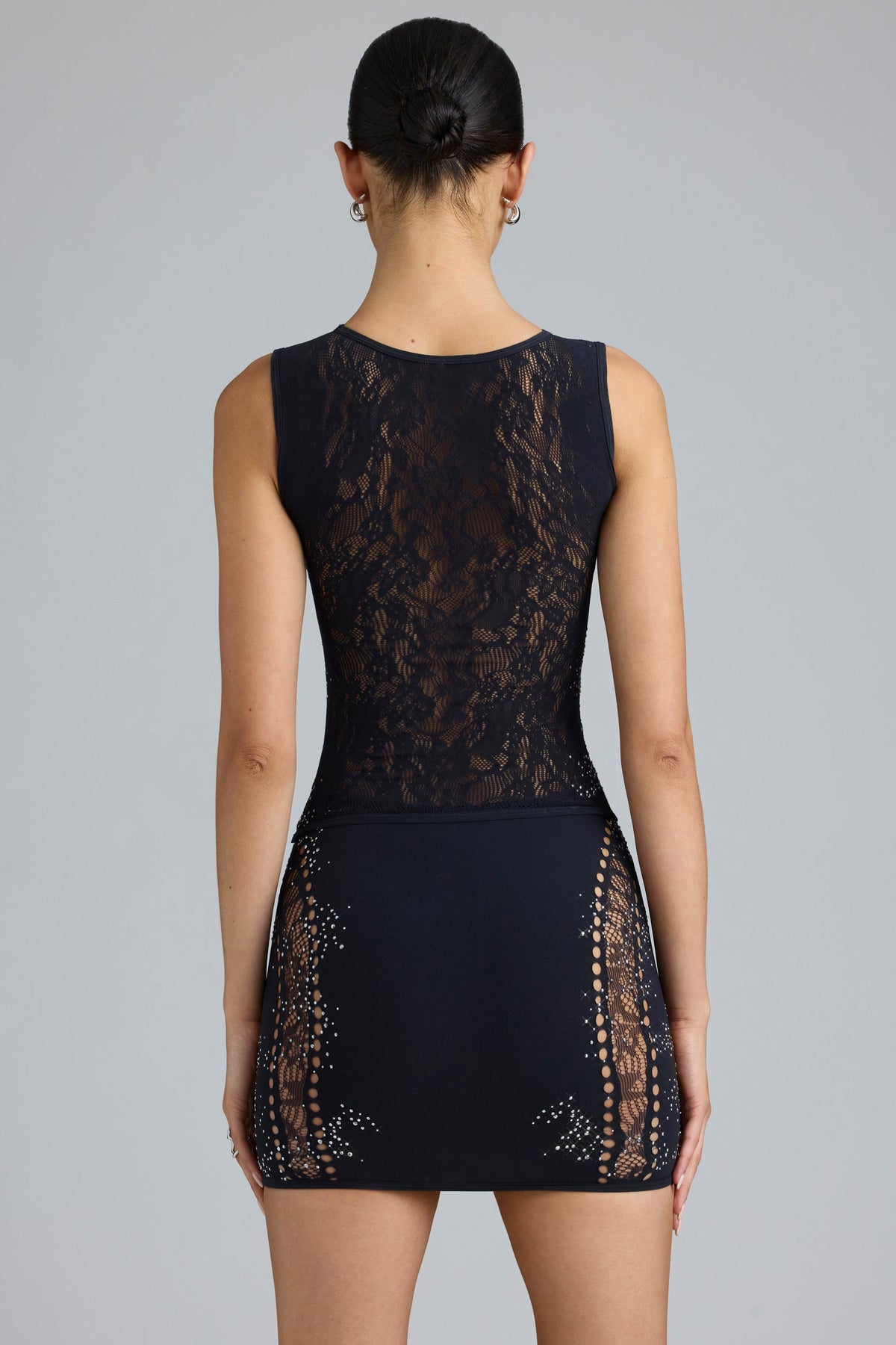 Chic Embellished Mid-Rise Mini Skirt in Black