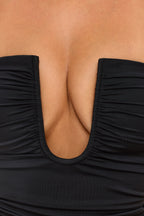 Chic Jersey Strapless Plunge Neck Top in Black