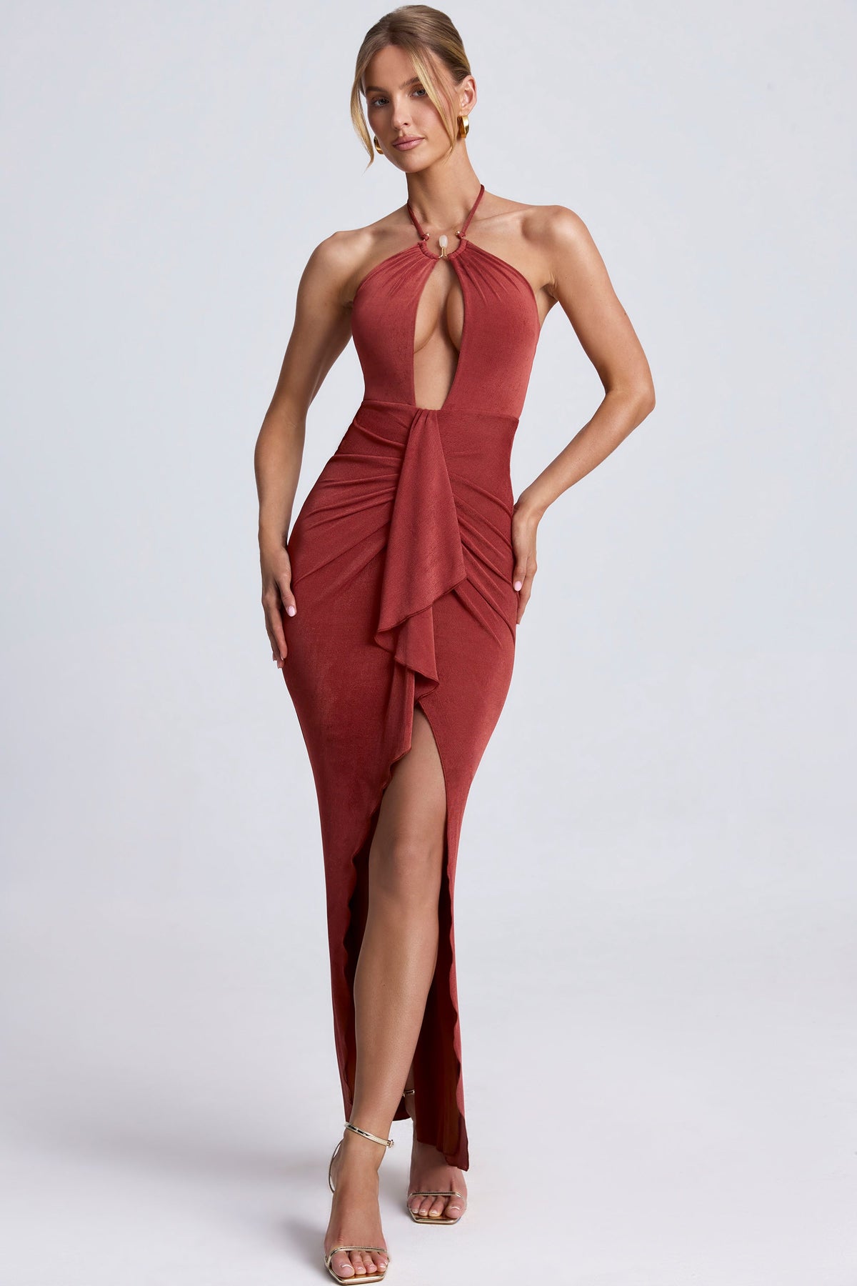 Chic Hardware Detail Cut-Out Halterneck Maxi Dress in Sienna