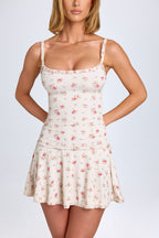 Chic Lace-Trim Ruched Mini Dress in Small Rose Print