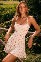 Chic Lace-Trim Ruched Mini Dress in Small Rose Print