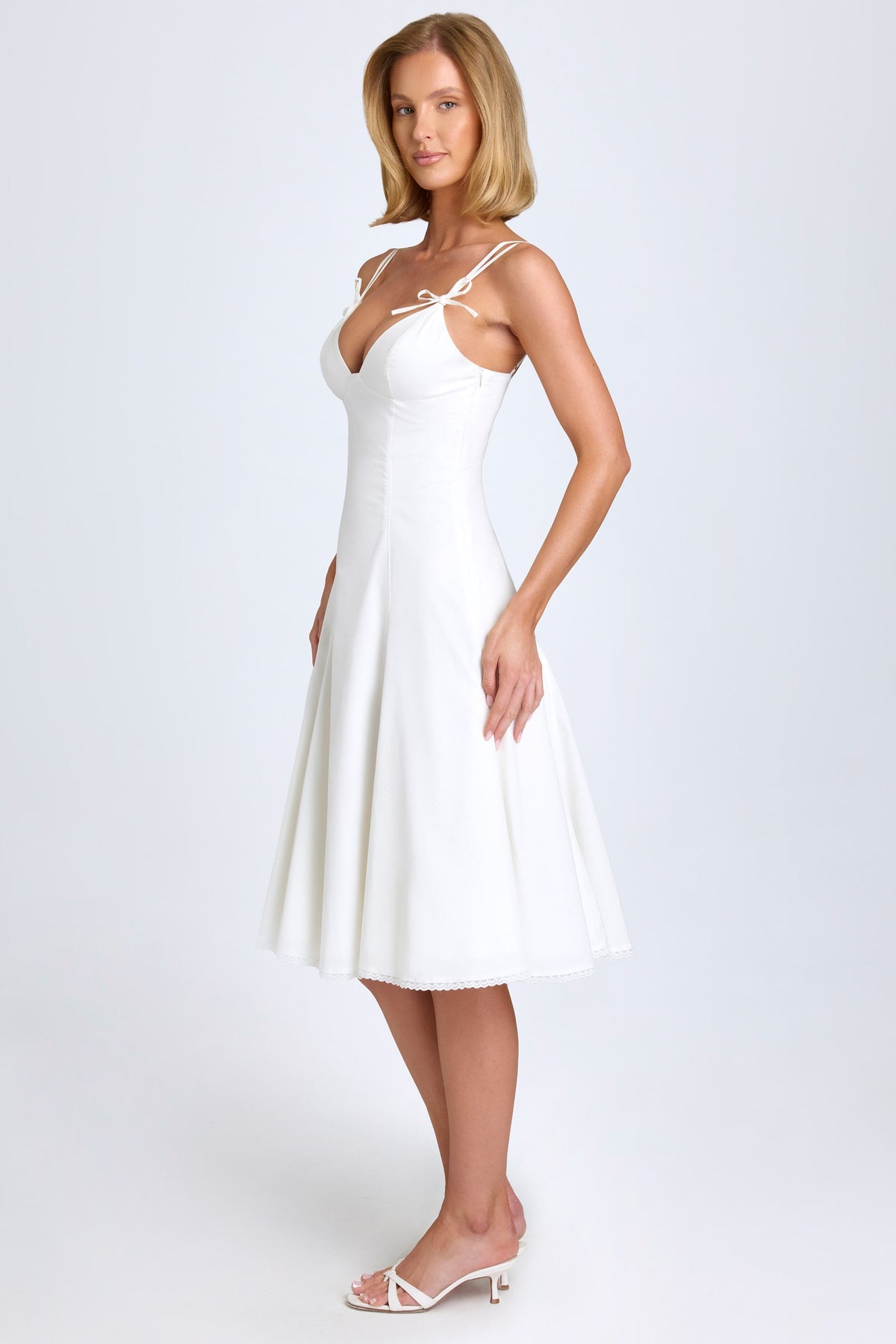 Chic Bow-Detail A-Line Midi Dress in White