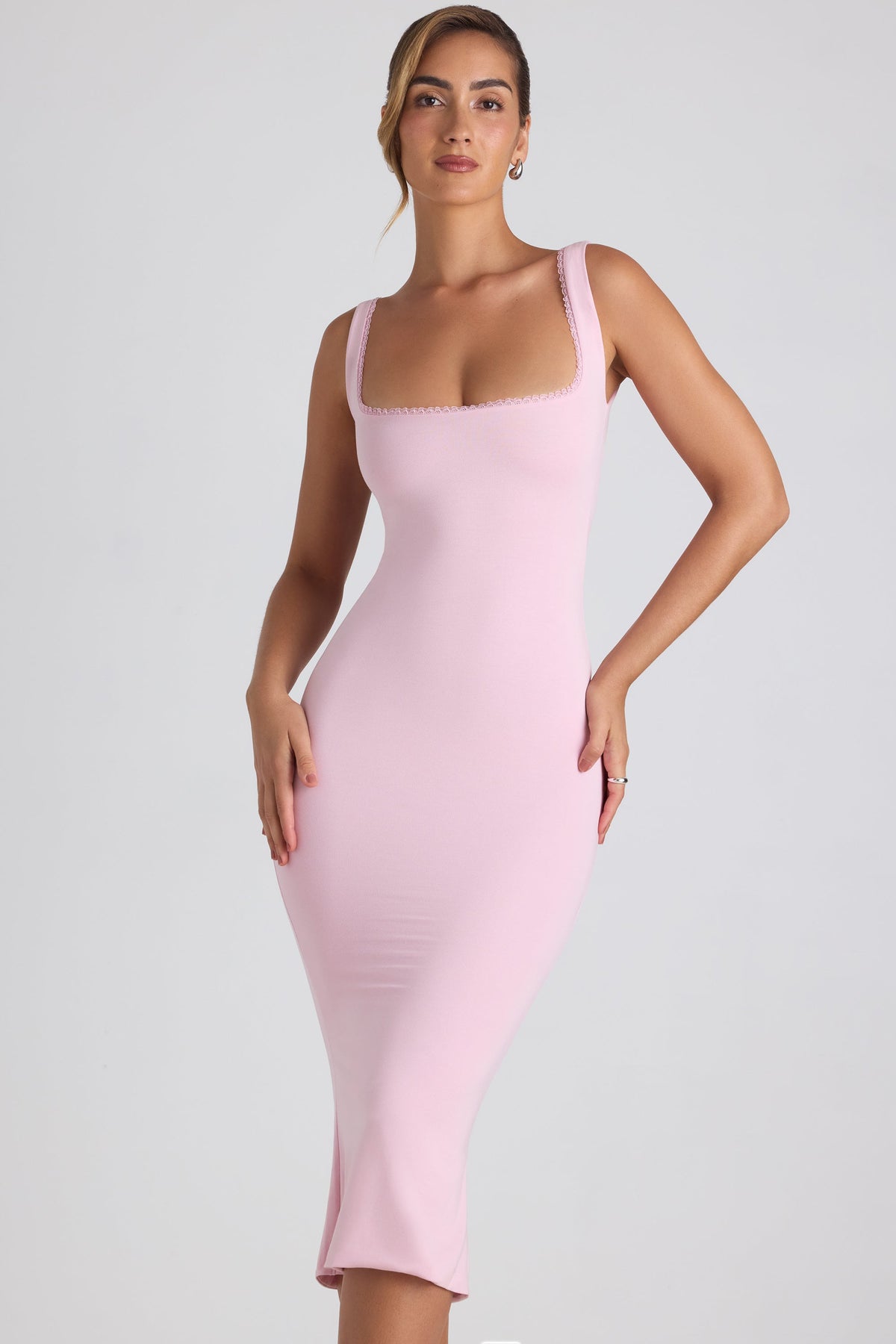 Chic Modal Lace-Trim Midaxi Dress in Soft Pink