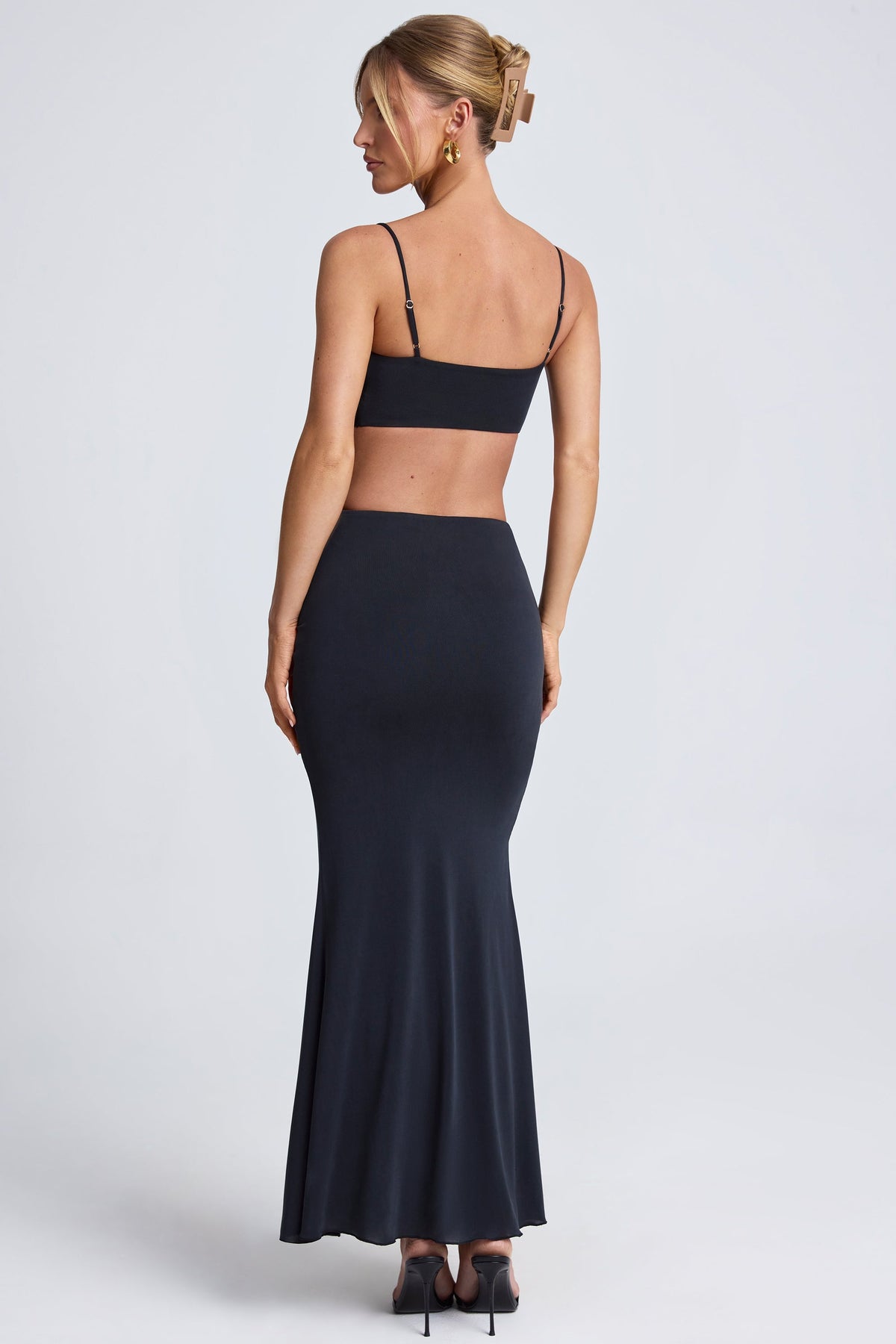Chic Hardware Detail Cut-Out Maxi Dress in Black
