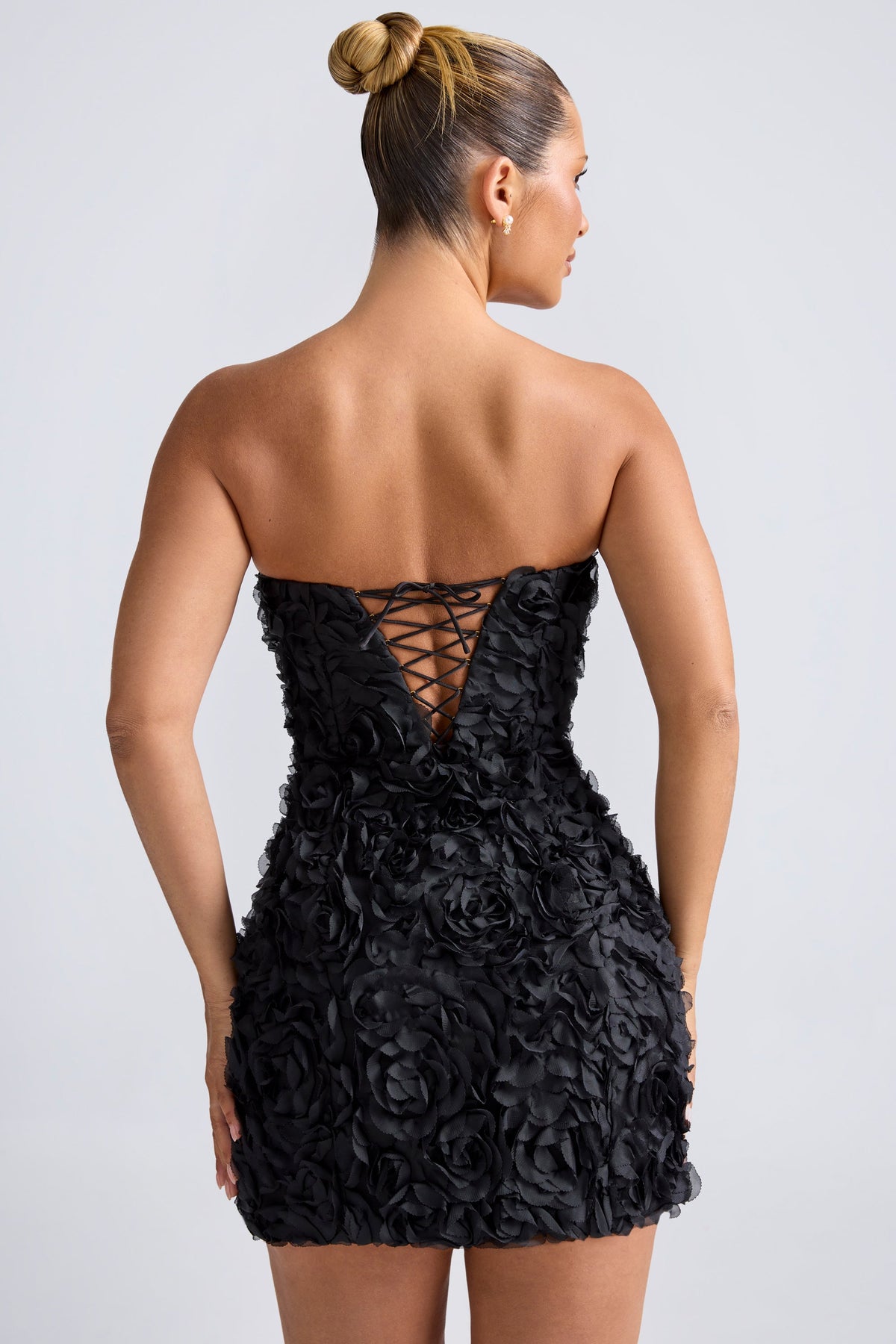 Chic Floral-Appliqué Bandeau A-Line Mini Dress in Black