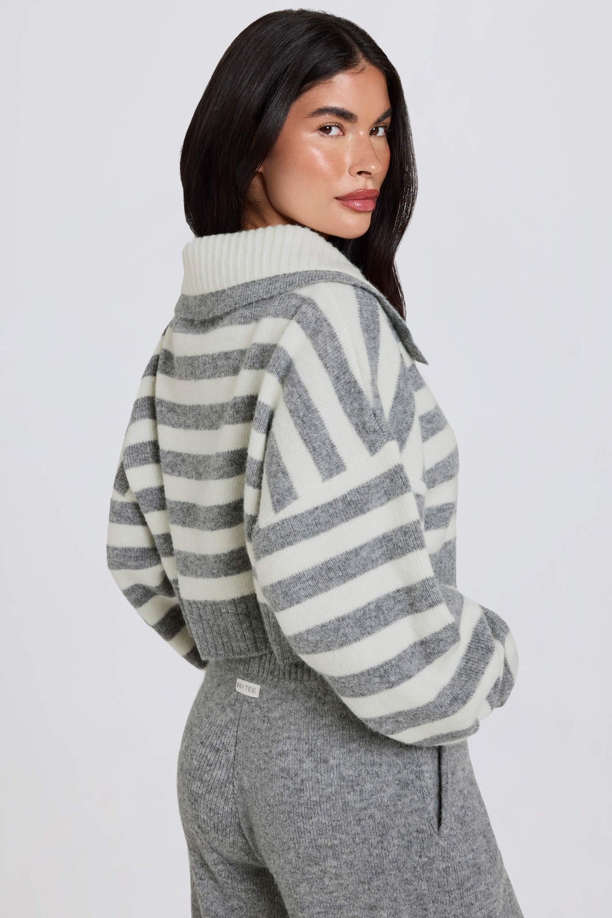Chic Soft Knit Layered Collar Cropped Jumper in Grey Stripe