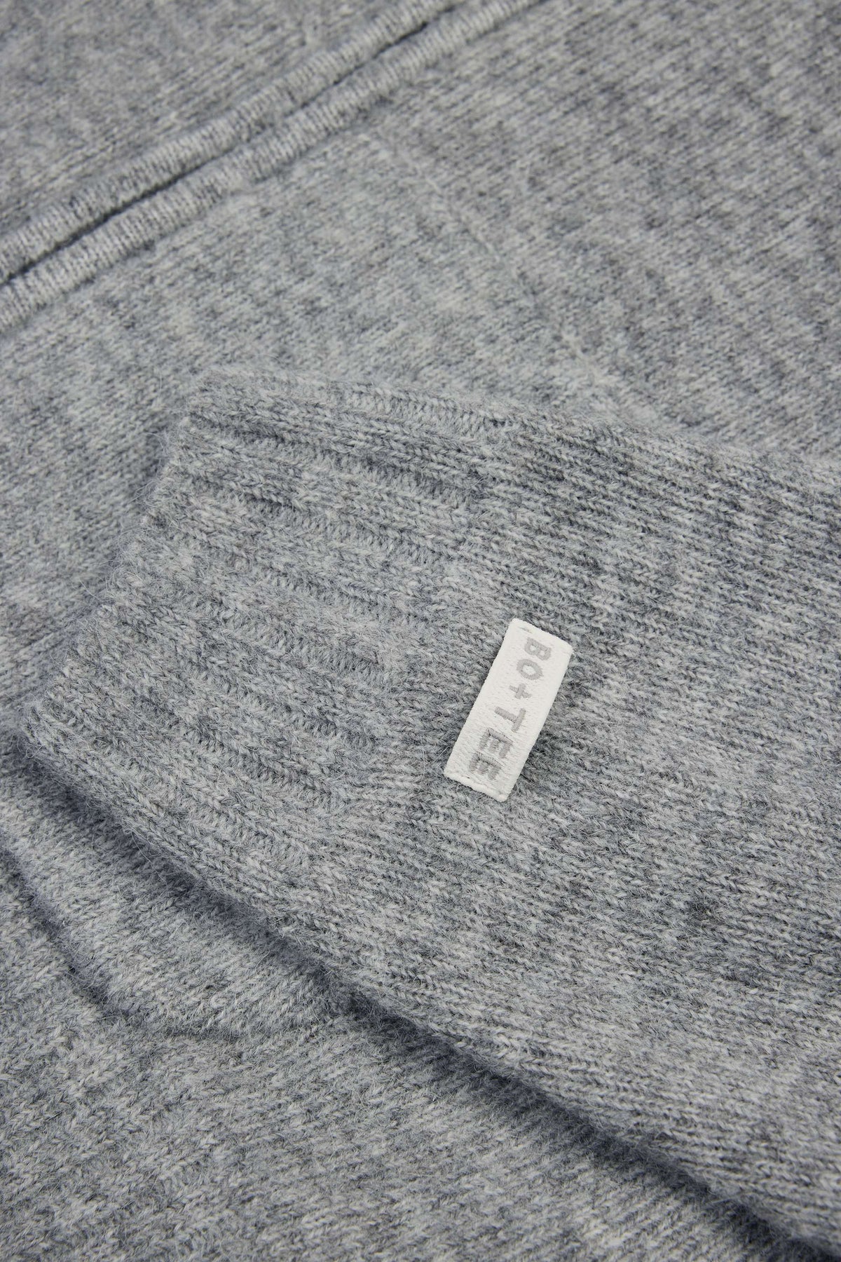 Chic Soft Knit Zip-Up Cropped Hoodie in Grey