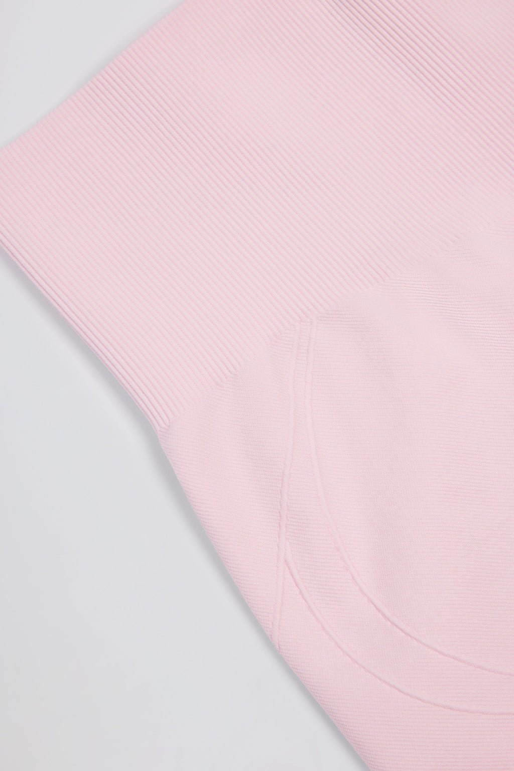 Chic Super Sculpt Seamless Mini Shorts in Soft Pink
