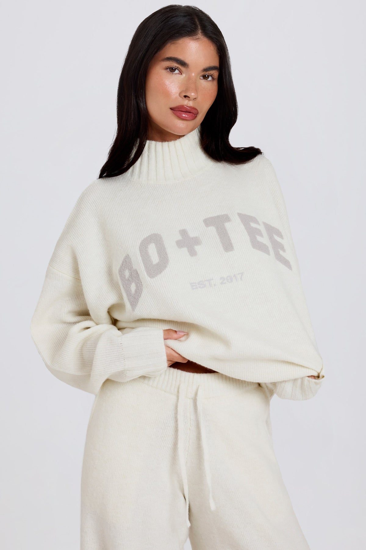 Chic Soft Knit Oversized Jumper in Coconut