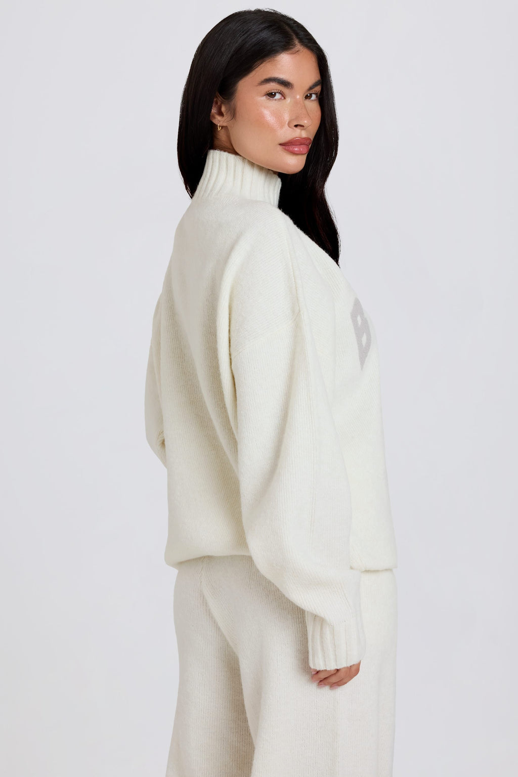 Chic Soft Knit Oversized Jumper in Coconut