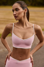 Chic Soft Active Sweetheart-Neck Contrast Sports Bra in Powder Pink